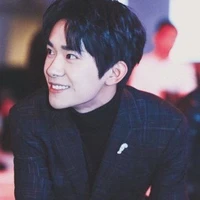 Dịch Dương Thiên Tỉ (🦩)