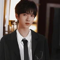 Hạ Tuấn Lâm (🐰)
