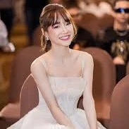Nhã Phương ( Mẹ Ngọc )