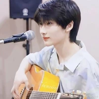 Dư Vũ Hàm (anh)