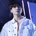 Jekie( em song sinh của jk)