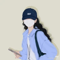 con gái tác giả 😂