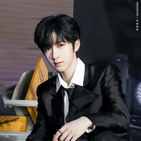 Hạ Tuấn Lâm ( Lục Hoàng Thượng)