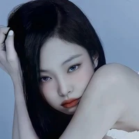 Kim Jennie (em)