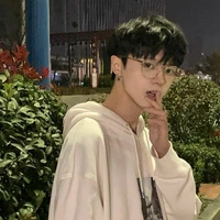 Minh Hoàng Bạch Dương • @𝐏𝐞𝐧𝐥𝐞𝐢