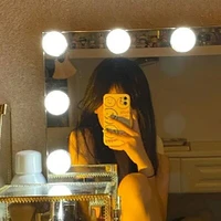 Lê Nguyễn Hồng Ý_na8_ana