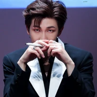 Kim Nam Joon (ba anh)