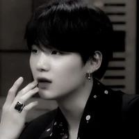 Min yoongi (hắn)