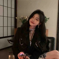 Lưu Gia Hân- bạn cô