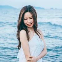 Thùy Linh ( Út Linh )
