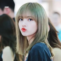 Lalisa manoban – cô