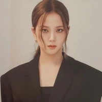 JiSoo -Chị-
