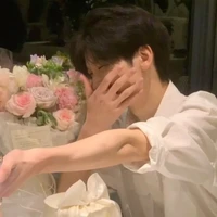 ᴠᴜ ᴛᴇ̂̀ ᴛʜɪᴇ̂ɴ ʏᴇ̂́ᴛ • ²⁴