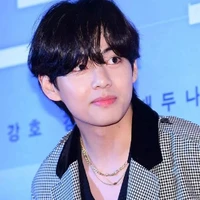 Con nhỏ tác giả simp Taehyung 🐯