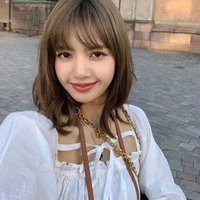 Lalisa Manoban (cô)