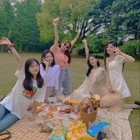 Nhóm nữ bff n9