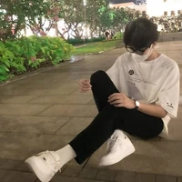 Ngô/ Vương Hoàng Minh Vũ- em trai n9