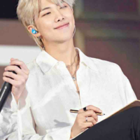 Nạmoon- bố Taehyung