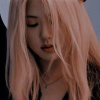 Roseanne Park-cô-