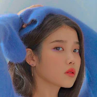 Lee Ji-Eun-IU-