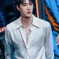 Vương Nhất Bác (anh2 c.cậu)