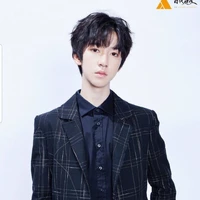 Hạ Tuấn Lâm