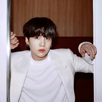 Min Yoongi (Suga)