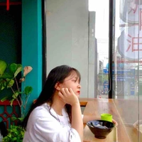 Ad tên Thư nhaa
