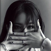 Jennie Kim (Y)