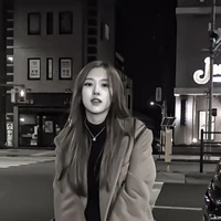 Roseanne Park (Chị)