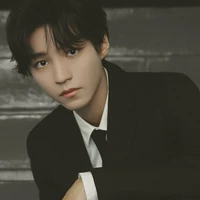 Vương Tuấn Khải ( baba c. anh)