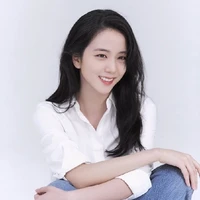 Jisoo (cô)