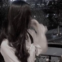 Hà Châu Thư//giáo viên- điệp viên//
