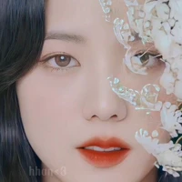 Jisoo(mẹ của các anh)