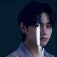 Kim Taehyung - hắn