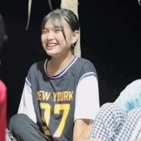 vy