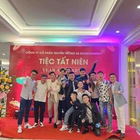 Các anh