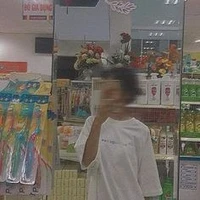 em gái (haitani Ran)