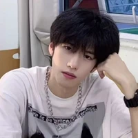 Dương Hà Kim Ngưu |Tau_Rus|