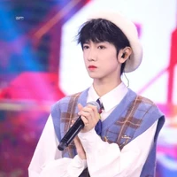 Đồng Vũ Khôn (cậu)