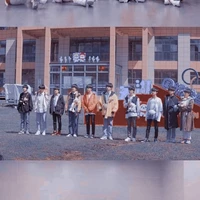Tác giả tên Nhi