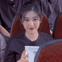 Thúy Ngân ( bạn thân Ngọc)