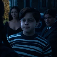 Pugsley Addams (em trai wednesday)