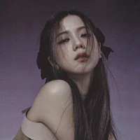 Kim Jisoo [ Chị ]