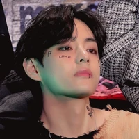 Kim Taehyung ( V- anh)