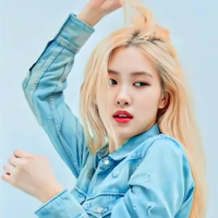 Park Chaeyoung ( Rosé- nàng)