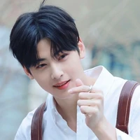 Cha eun Woo