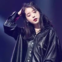 Lee Ji-eun ( IU )
