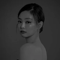 Kim Jennie ( Jennie )