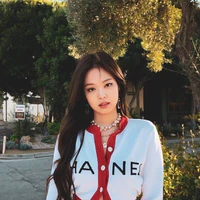 Kim Jennie (Em)